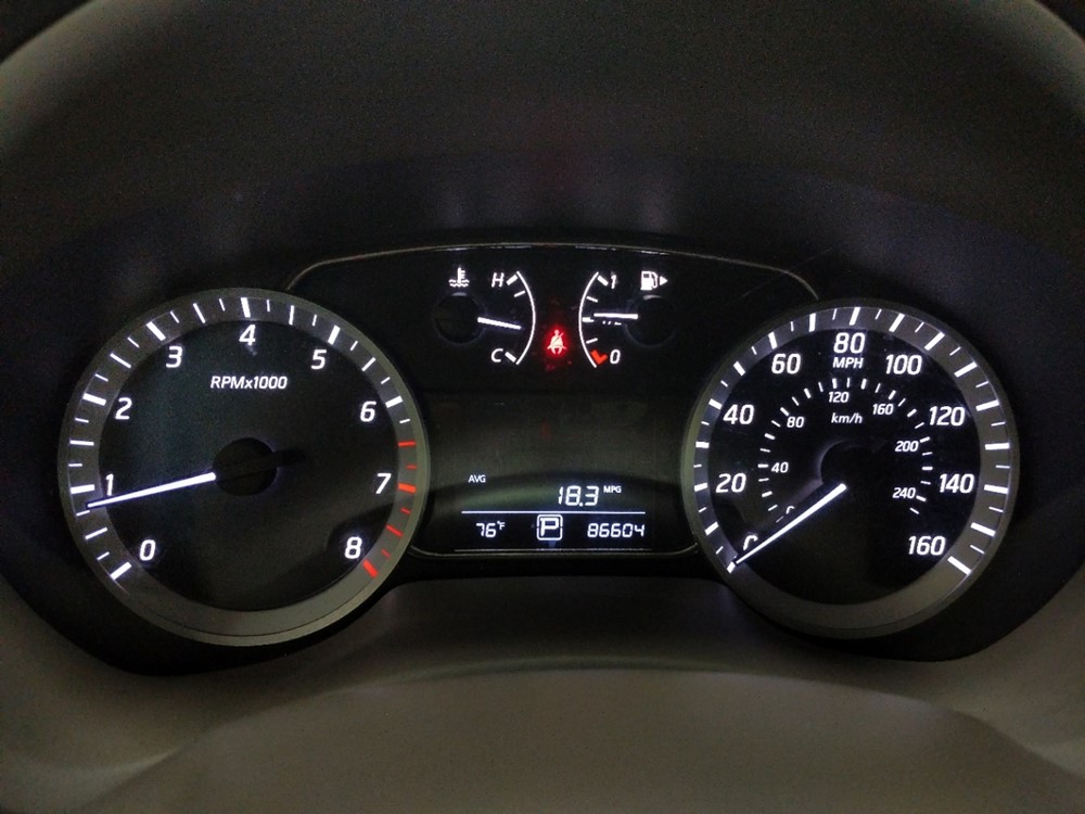 2014 Nissan Sentra - Odometer Close Up