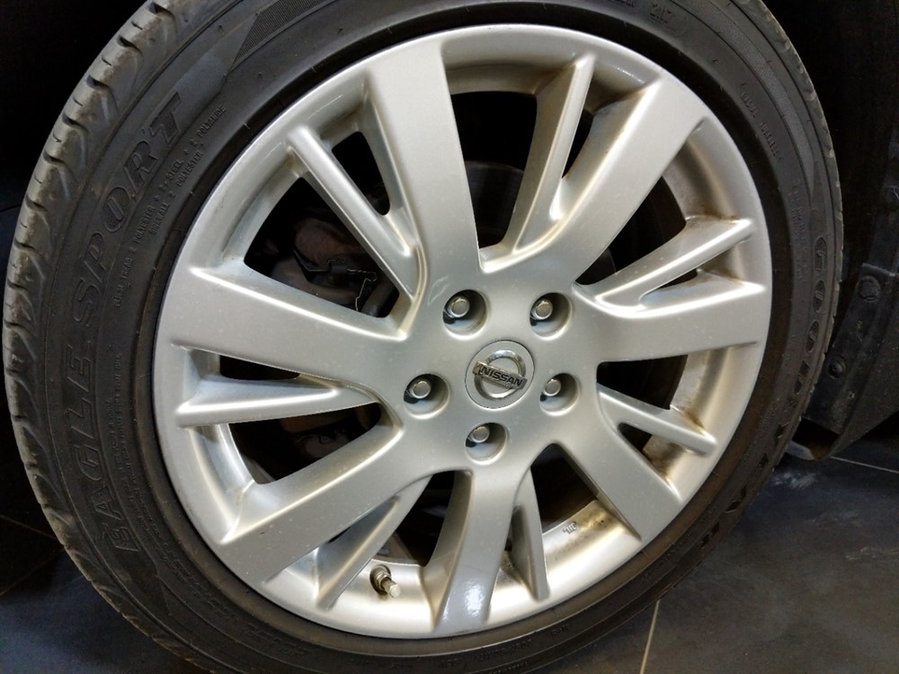 2014 Nissan Sentra - Wheel