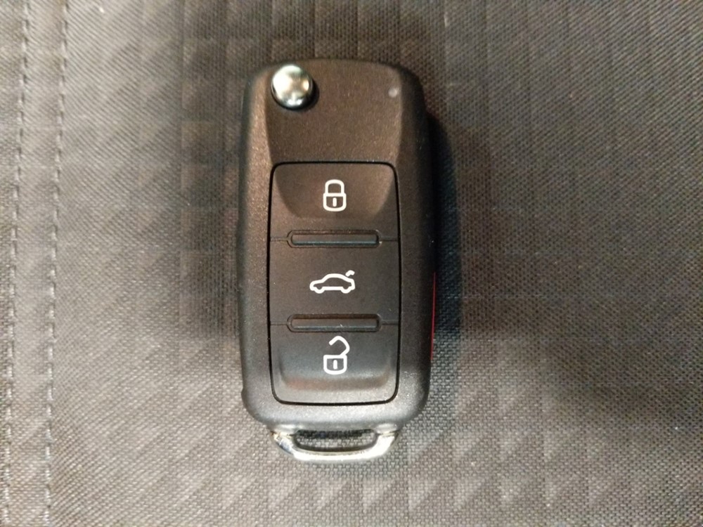 2016 Volkswagen Jetta - Keys