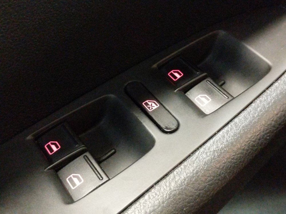 2016 Volkswagen Jetta - Driver Power Windows/Lock Control