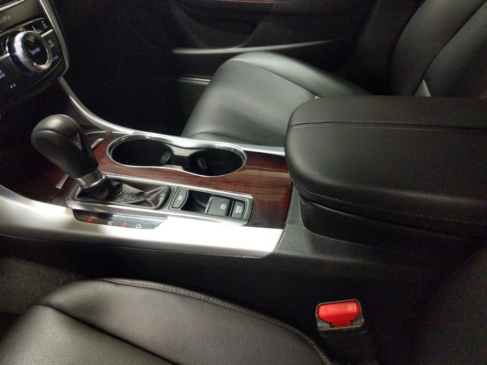 2016 Acura TLX - Center Console/Cup Holders