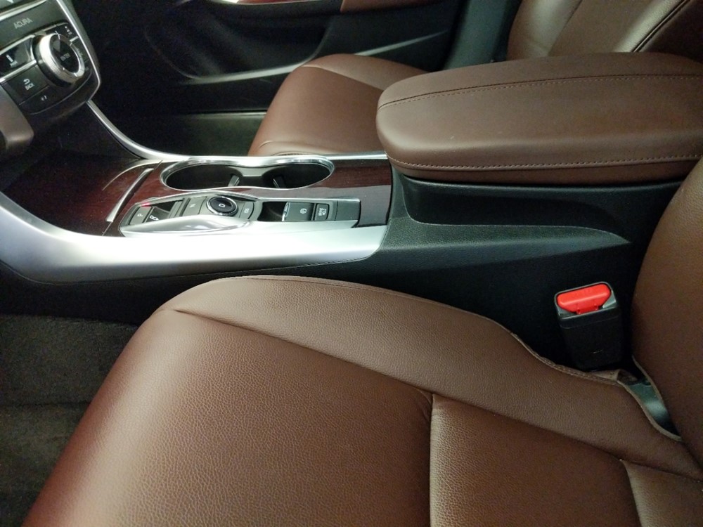 2016 Acura TLX - Center Console/Cup Holders