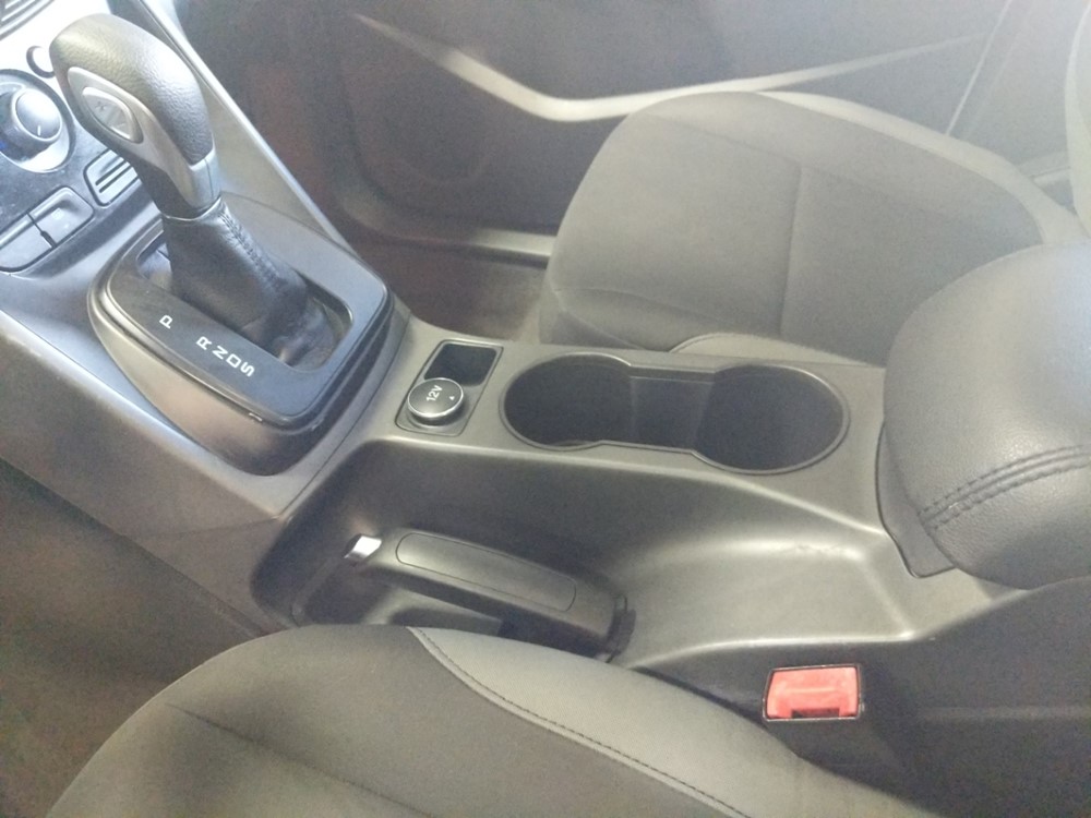 2013 Ford Escape - Center Console/Cup Holders