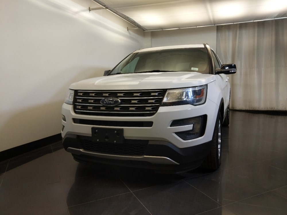 2016 Ford Explorer - Driver Front Hood