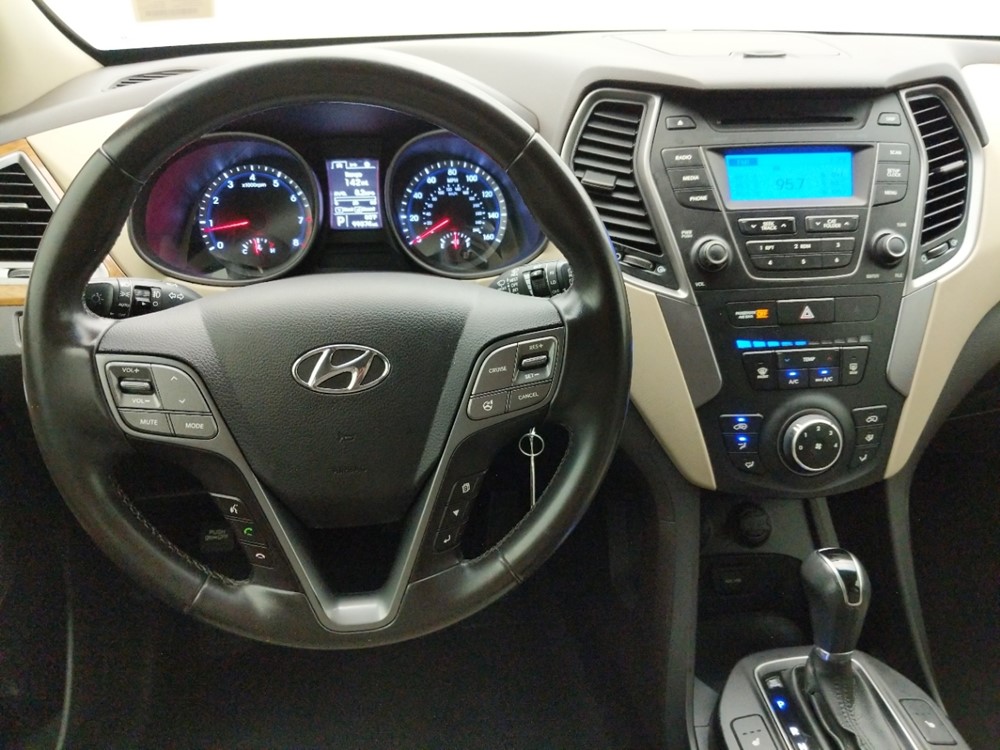 2013 Hyundai Santa Fe - Driver Dash