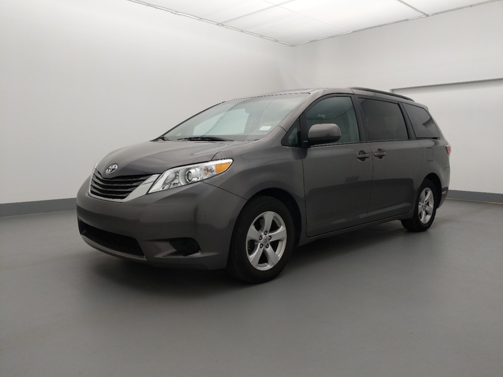 2017 Toyota Sienna - Driver Front Side