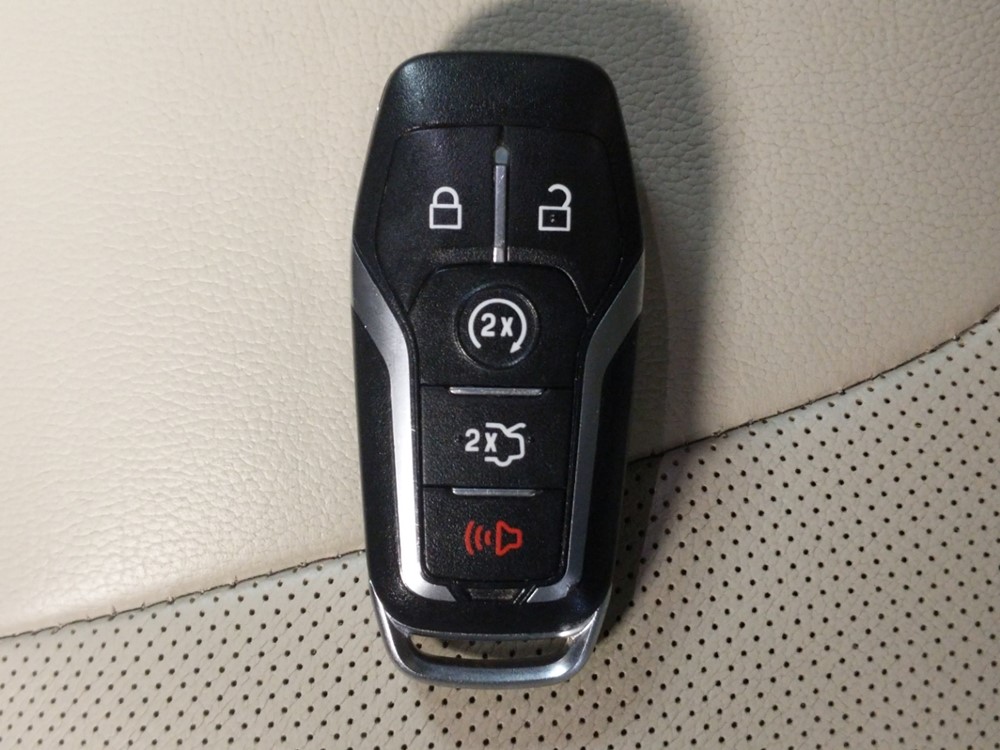2016 Ford Fusion - Keys