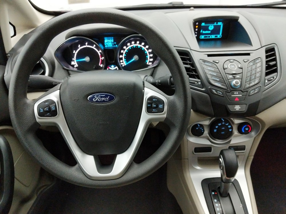 2017 Ford Fiesta - Driver Dash