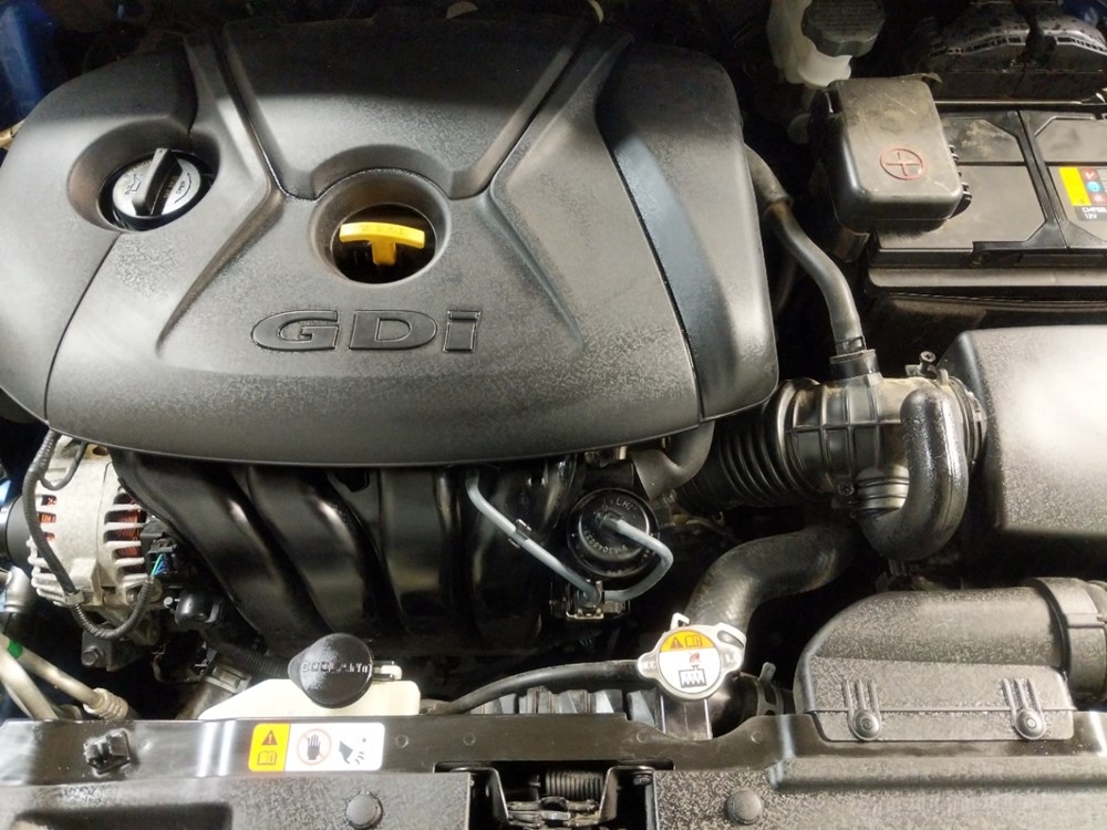 2017 Hyundai Elantra - Engine
