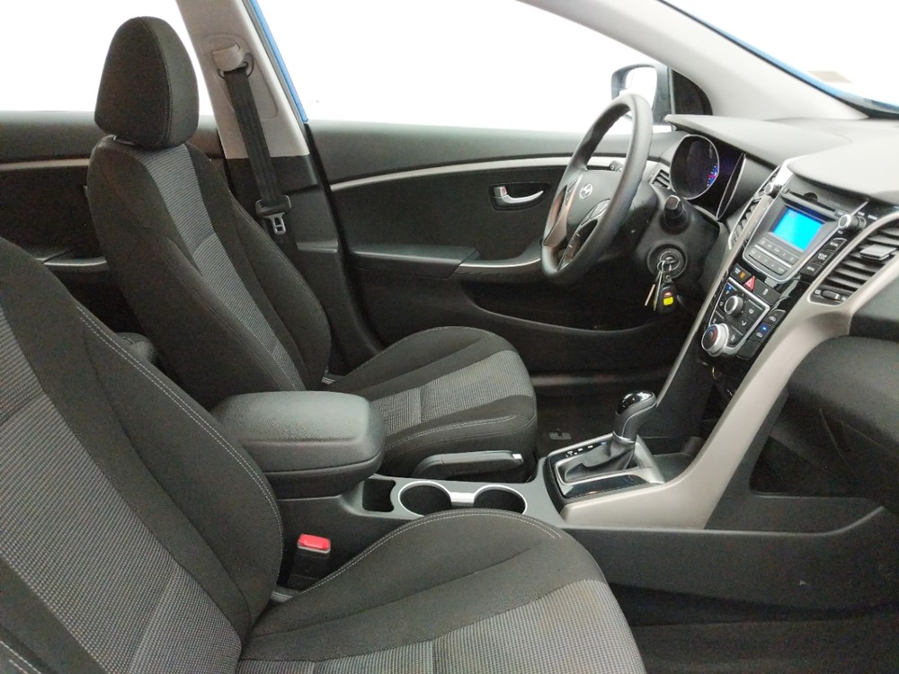 2017 Hyundai Elantra - Passenger Front Seat