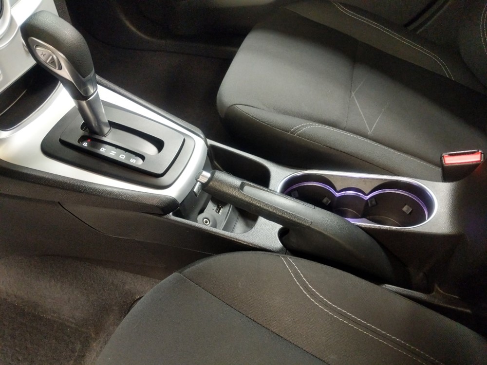 2017 Ford Fiesta - Center Console/Cup Holders