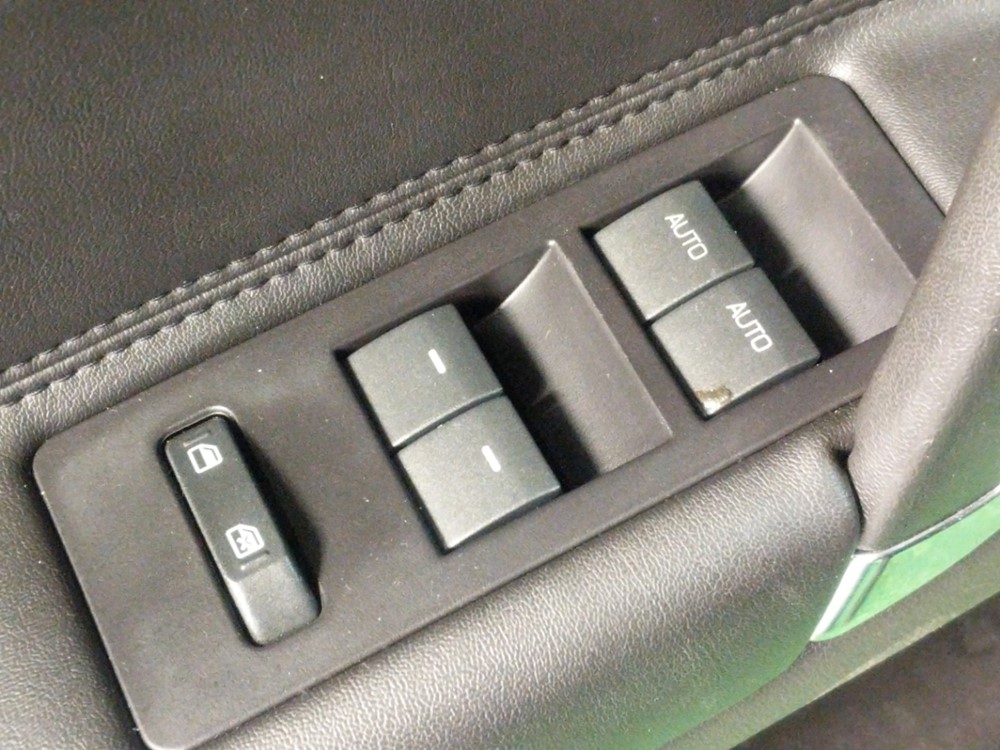 2011 Lincoln MKZ - Driver Power Windows/Lock Control
