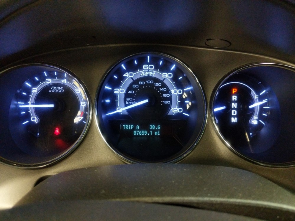 2011 Lincoln MKZ - Odometer Close Up
