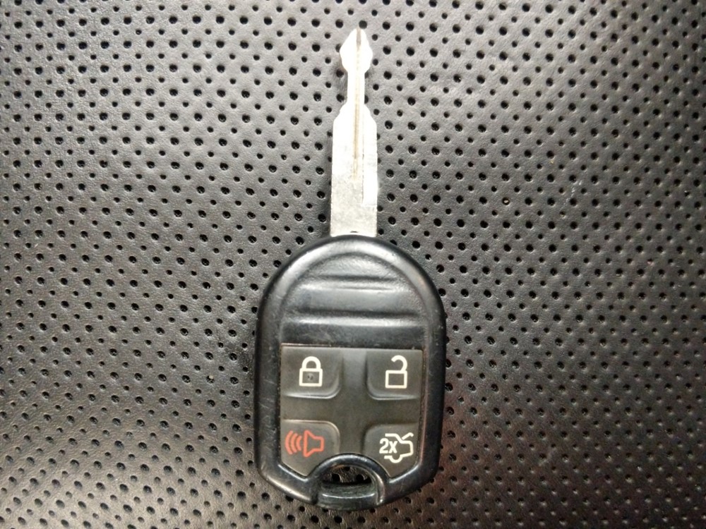 2011 Lincoln MKZ - Keys