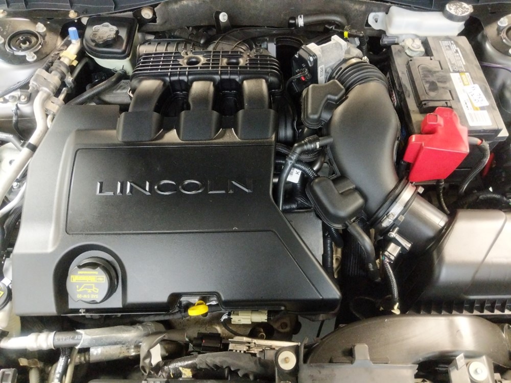 2011 Lincoln MKZ - Engine