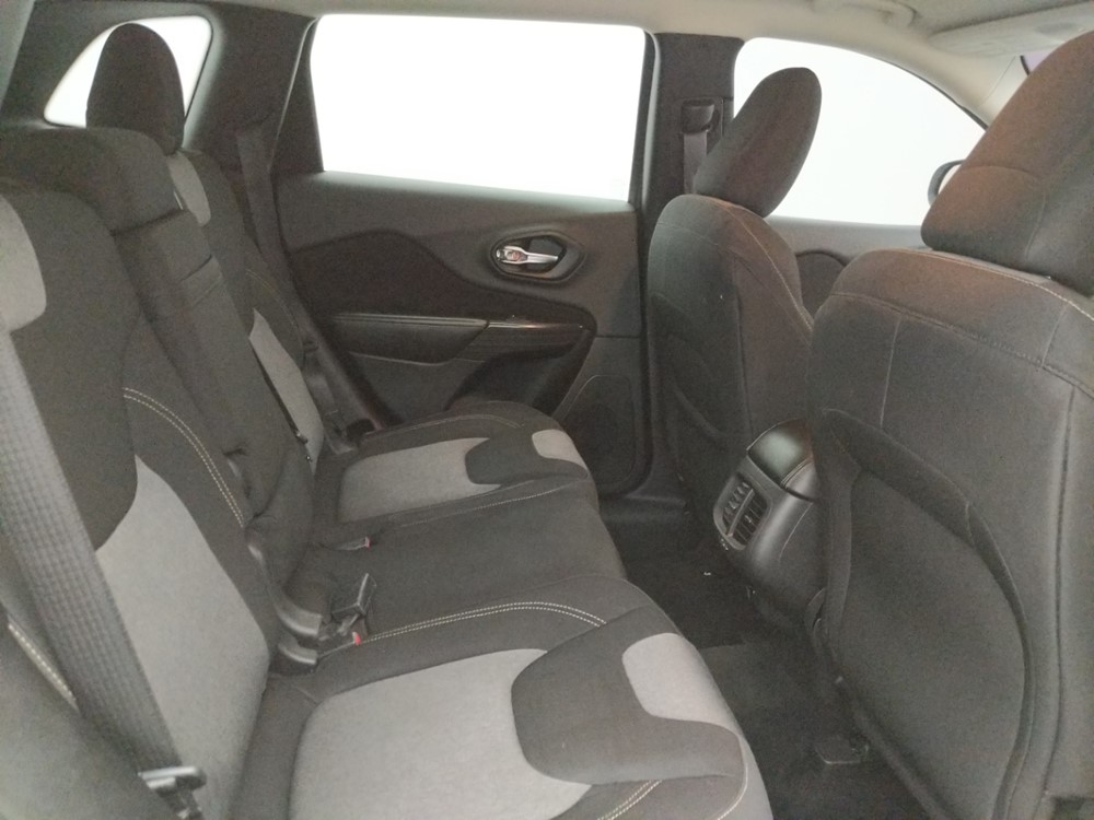 2014 Jeep Cherokee - Passenger Rear Seat
