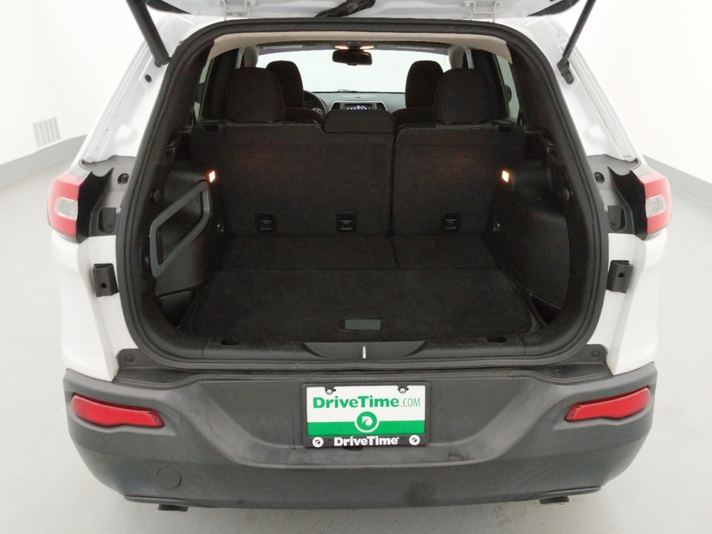 2014 Jeep Cherokee - Trunk