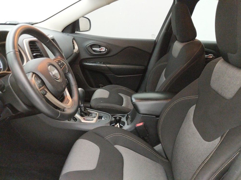 2014 Jeep Cherokee - Driver Front Seat