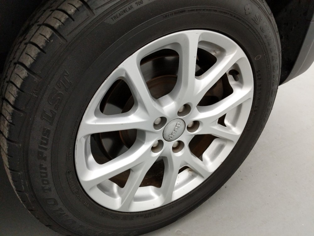 2014 Jeep Cherokee - Wheel