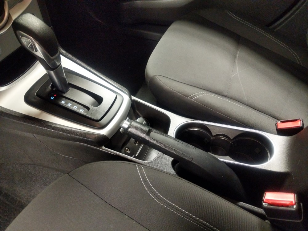 2017 Ford Fiesta - Center Console/Cup Holders