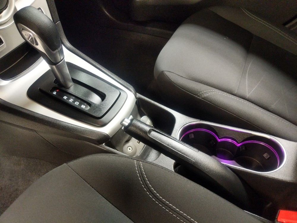 2017 Ford Fiesta - Center Console/Cup Holders