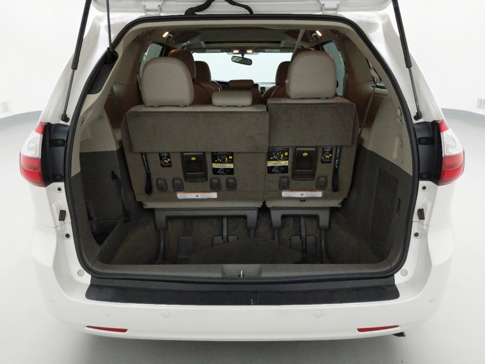 2015 Toyota Sienna - Trunk