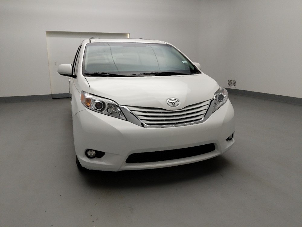 2015 Toyota Sienna - Passenger Front Hood
