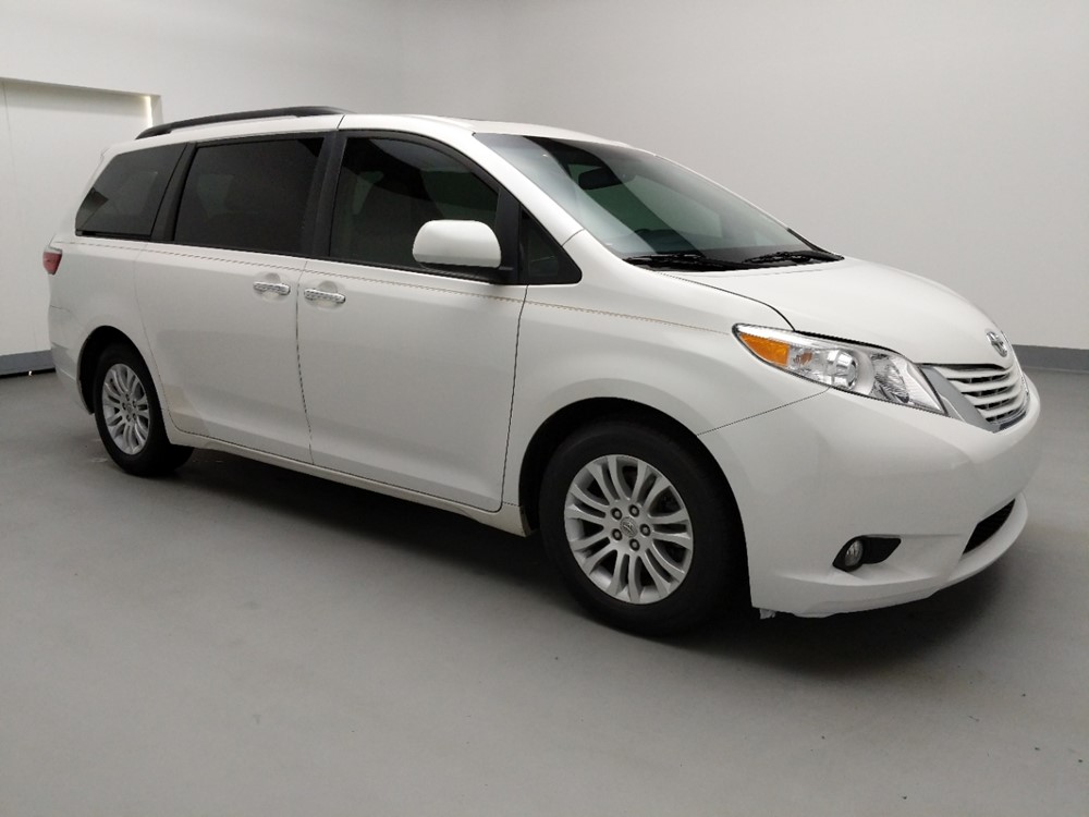 2015 Toyota Sienna - Passenger Front Side