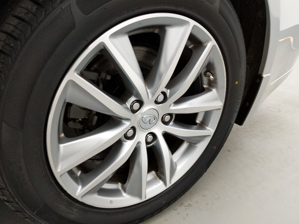 2015 INFINITI Q50 - Wheel