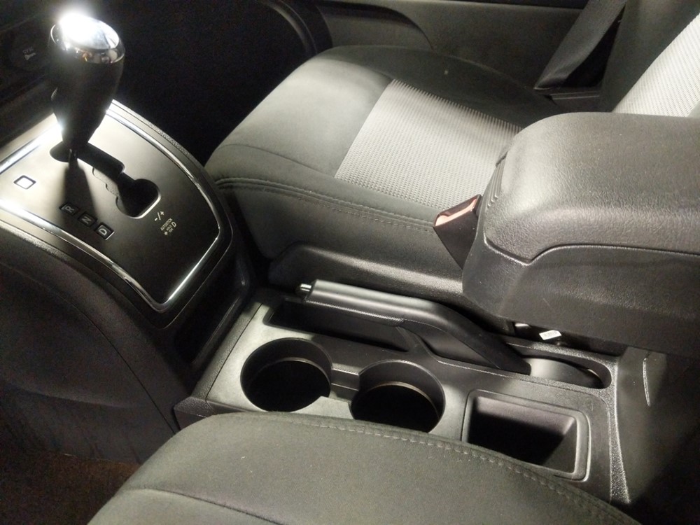2015 Jeep Compass - Center Console/Cup Holders