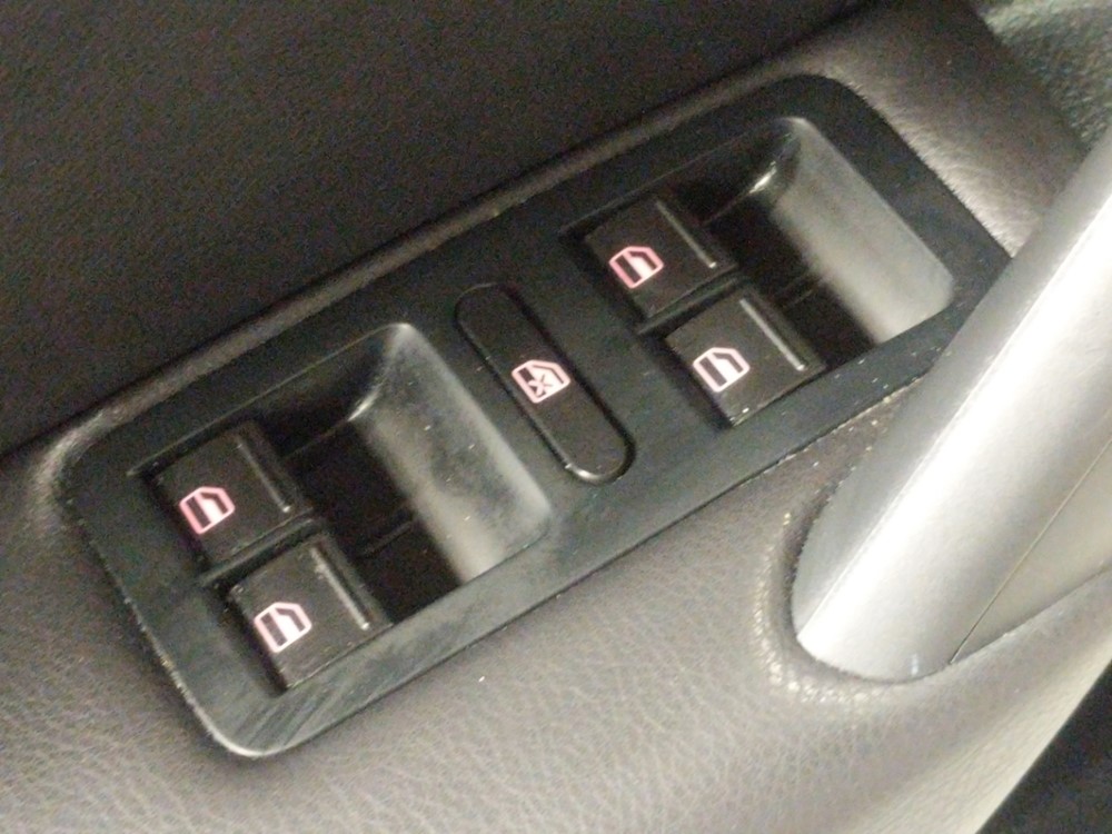 2015 Volkswagen Passat - Driver Power Windows/Lock Control
