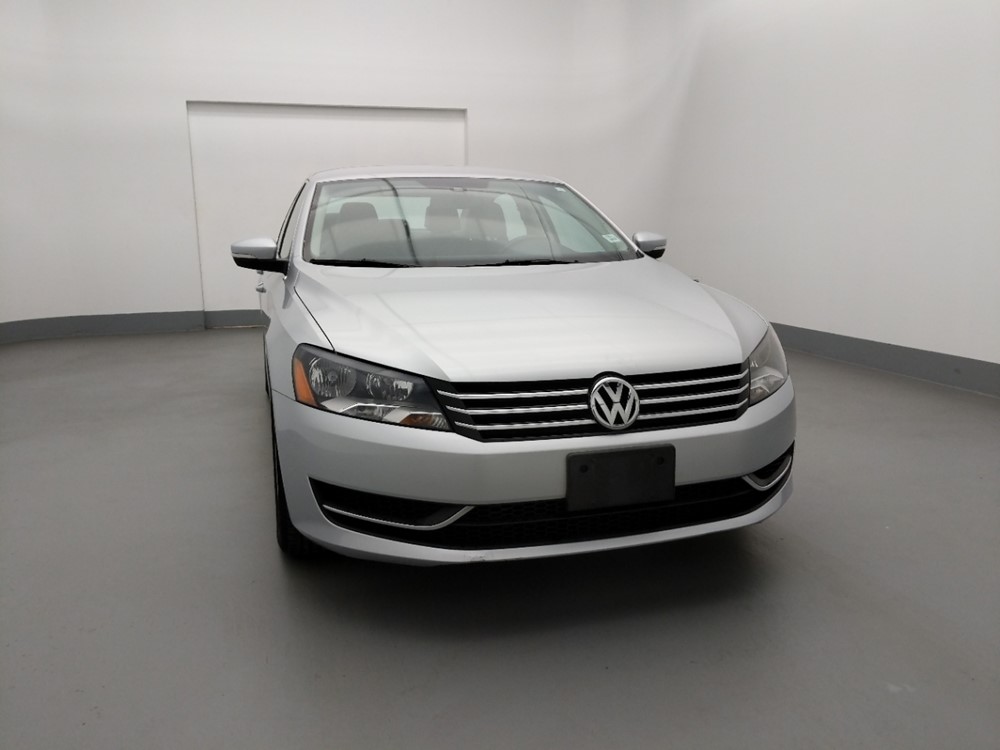 2015 Volkswagen Passat - Passenger Front Hood