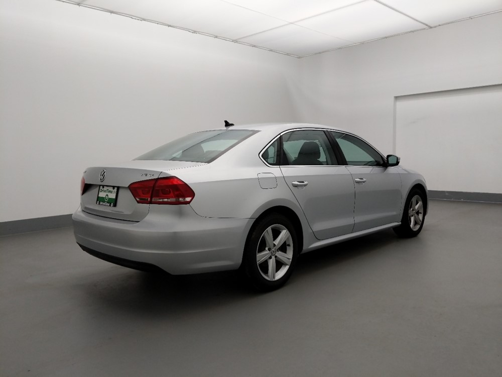 2015 Volkswagen Passat - Passenger Rear Side