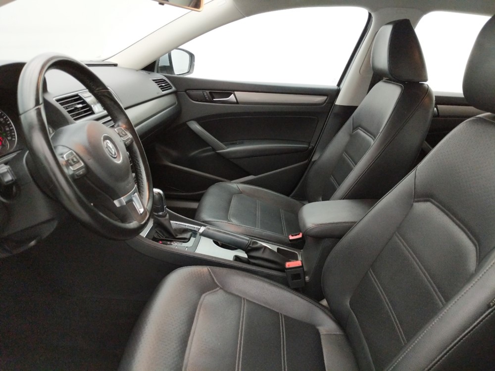 2015 Volkswagen Passat - Driver Front Seat