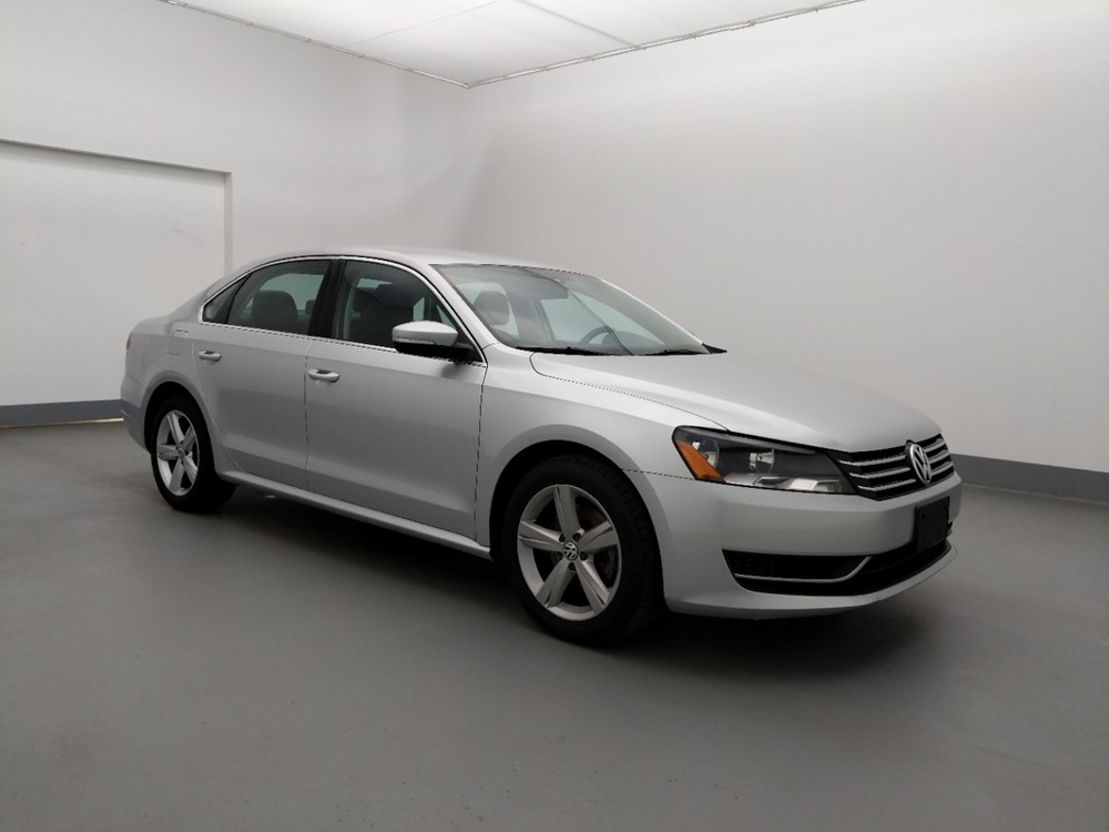 2015 Volkswagen Passat - Passenger Front Side