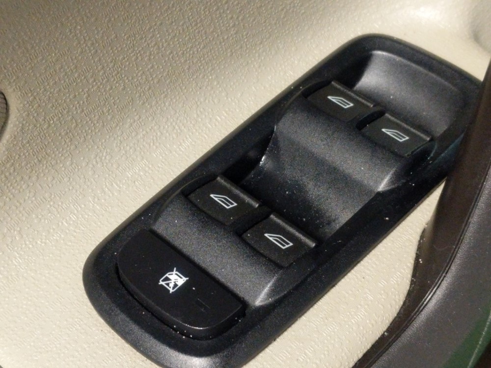 2017 Ford Fiesta - Driver Power Windows/Lock Control