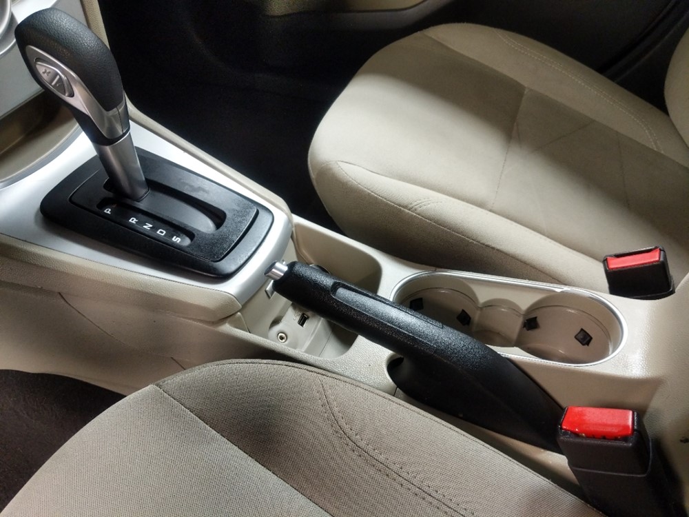 2017 Ford Fiesta - Center Console/Cup Holders