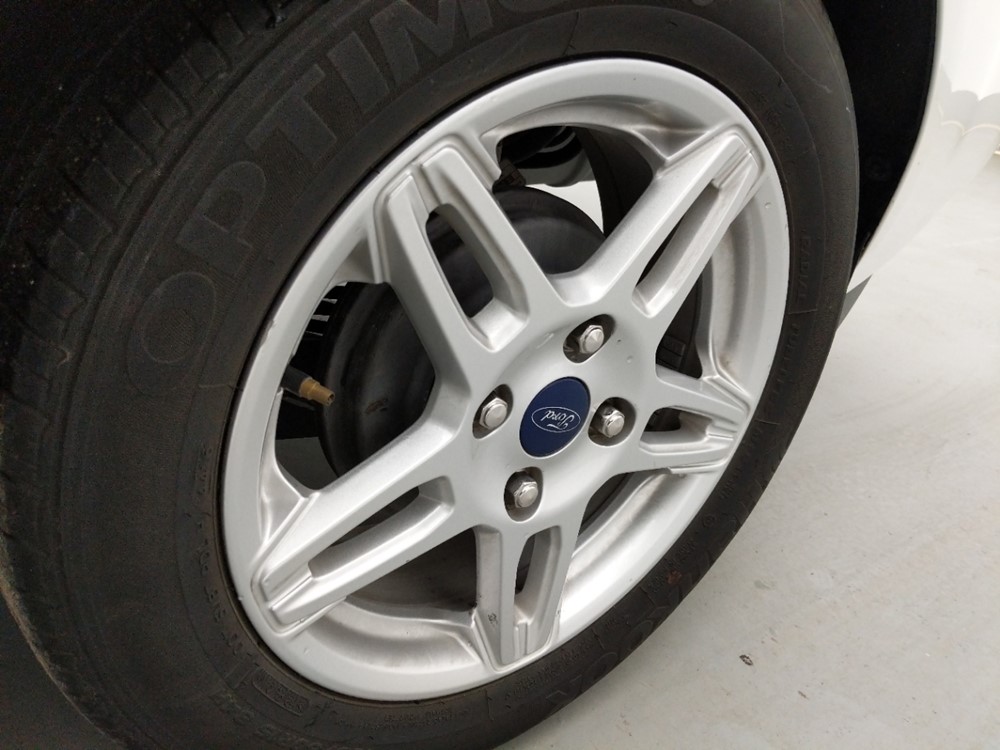 2017 Ford Fiesta - Wheel