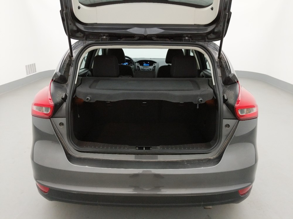 2017 Ford Focus - Trunk