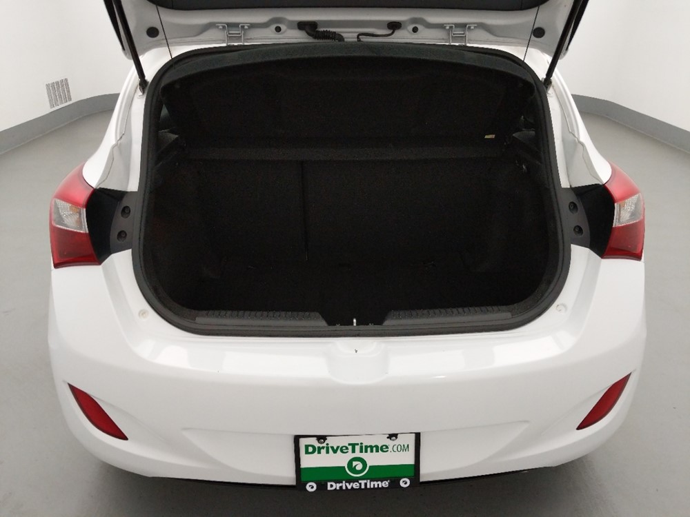 2017 Hyundai Elantra - Trunk