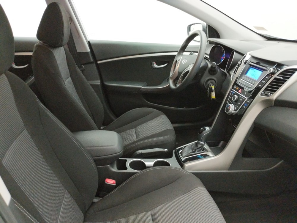 2017 Hyundai Elantra - Passenger Front Seat
