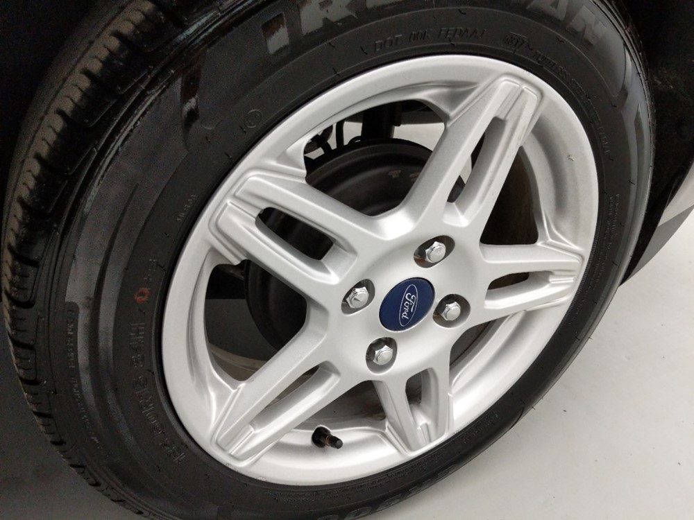 2017 Ford Fiesta - Wheel