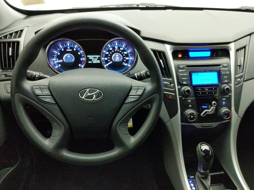 2013 Hyundai Sonata - Driver Dash