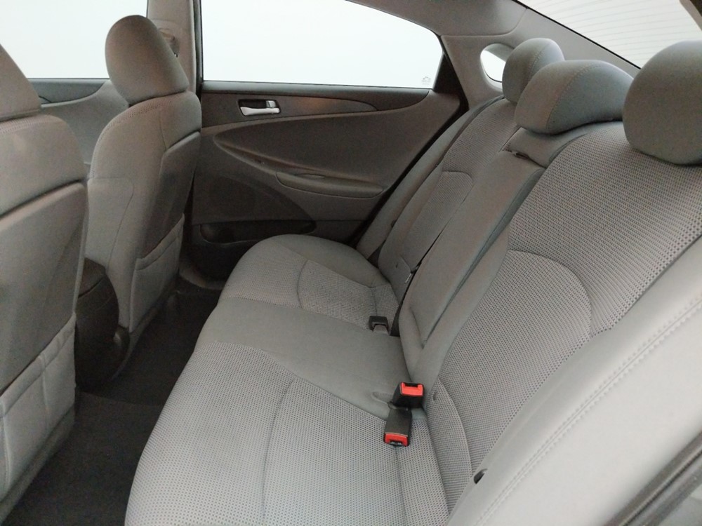 2013 Hyundai Sonata - Driver Rear Seat