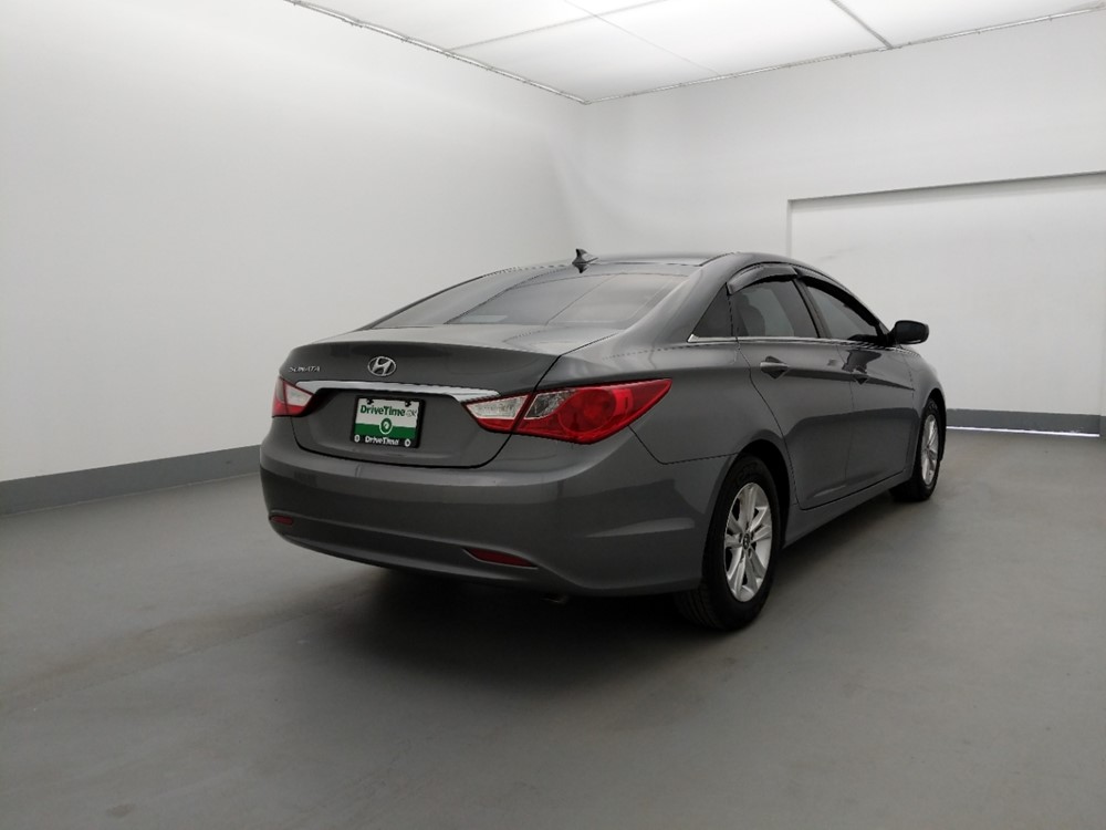 2013 Hyundai Sonata - Passenger Rear Bumper
