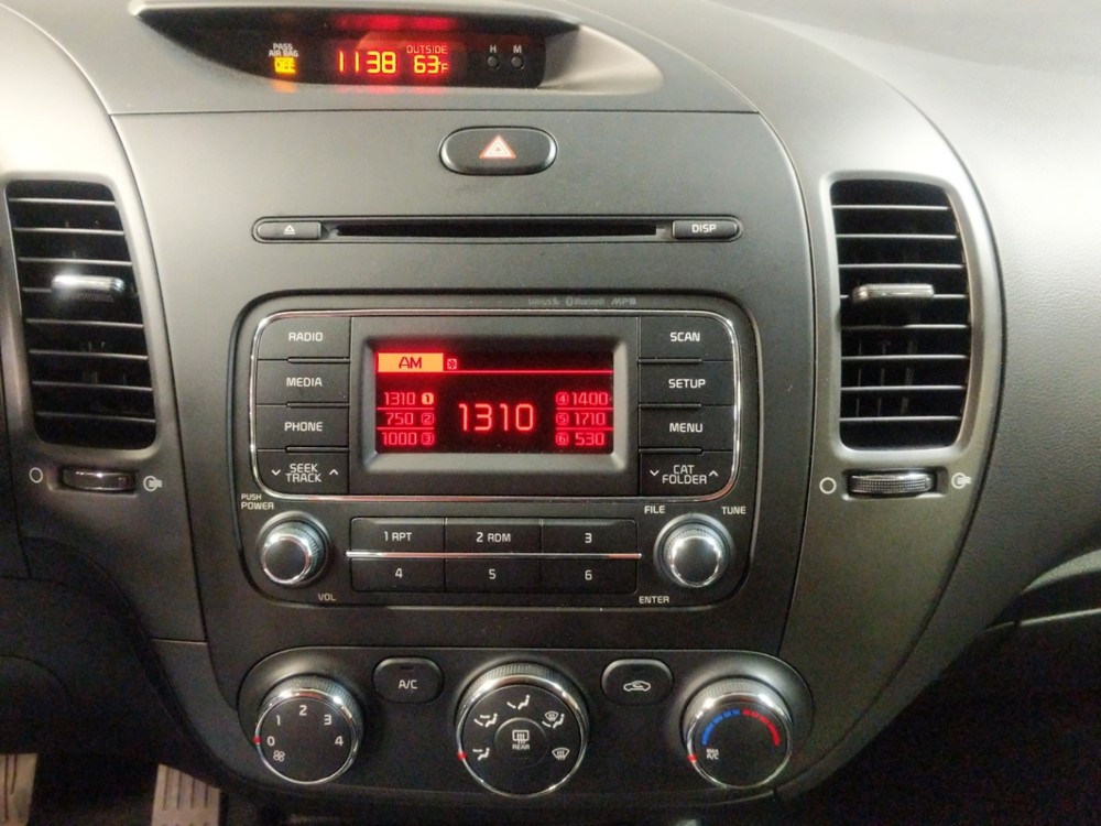 2016 Kia Forte5 - Stereo Package