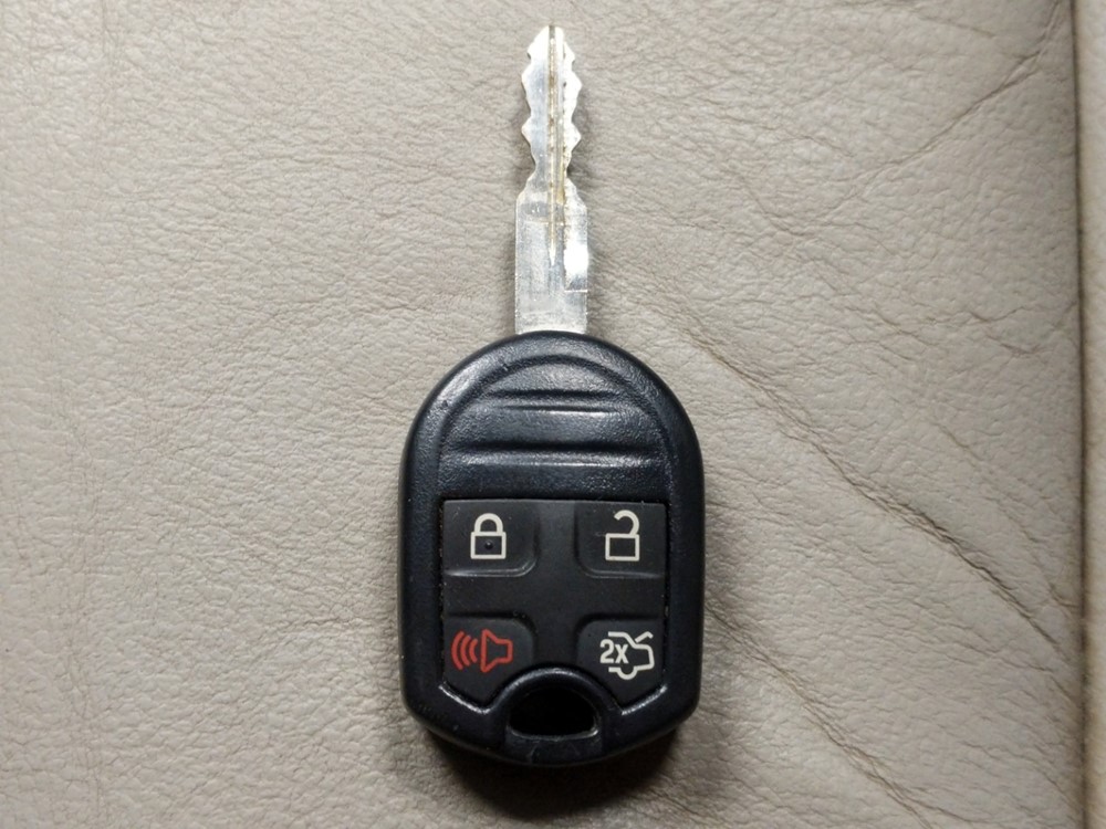 2014 Ford Edge - Keys