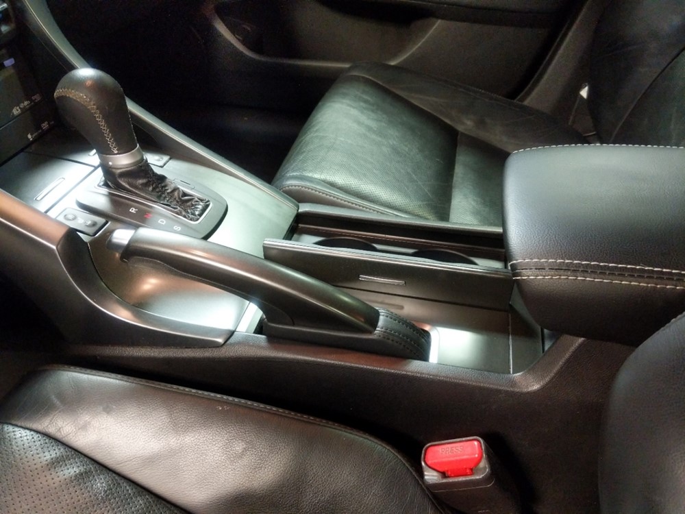 2012 Acura TSX - Center Console/Cup Holders