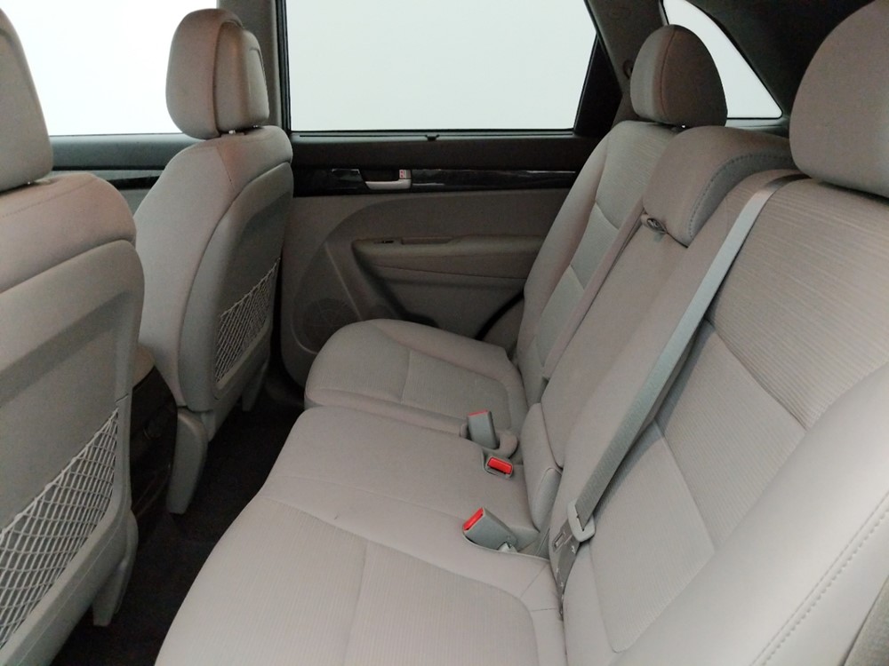2015 Kia Sorento - Driver Rear Seat
