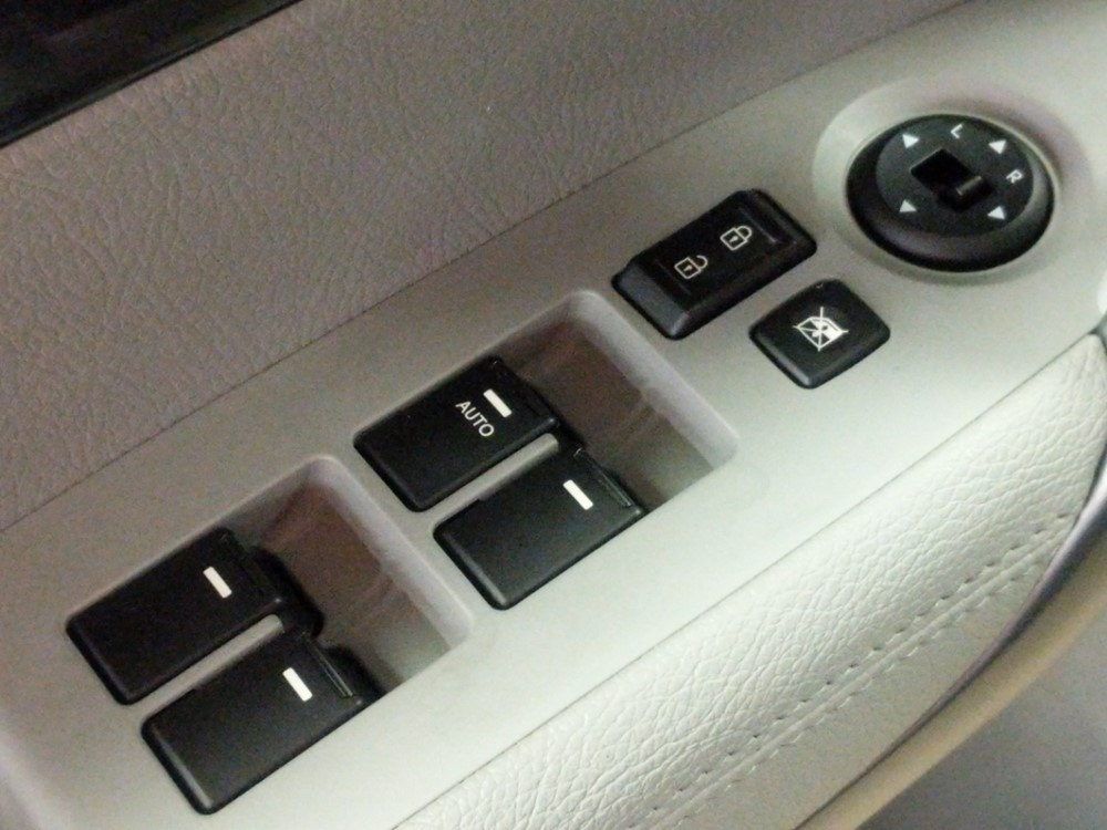 2015 Kia Sorento - Driver Power Windows/Lock Control